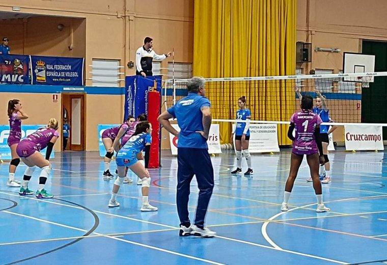 Take Your Volleyball Game Abroad: SAIIE Elite Women’s Gap Year Program in Seville 2026/27